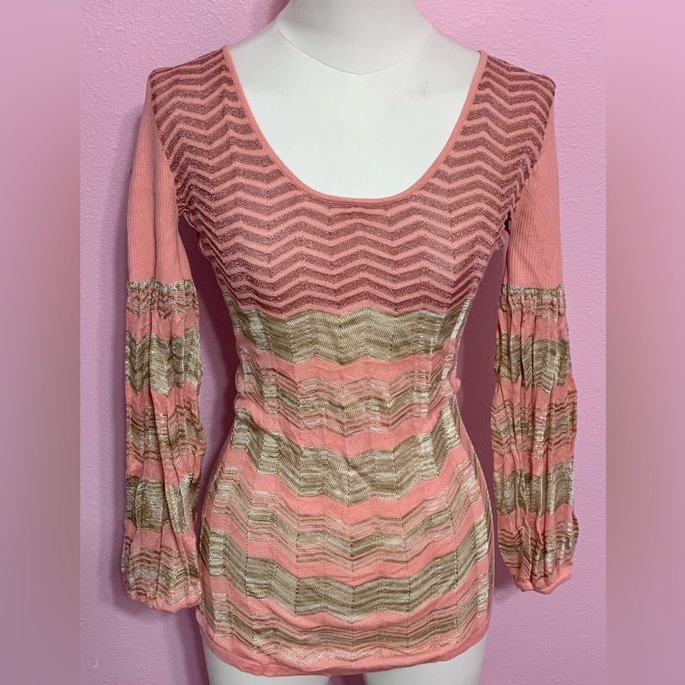 VTG Marciano pink and gold knit silk printed blouse - small